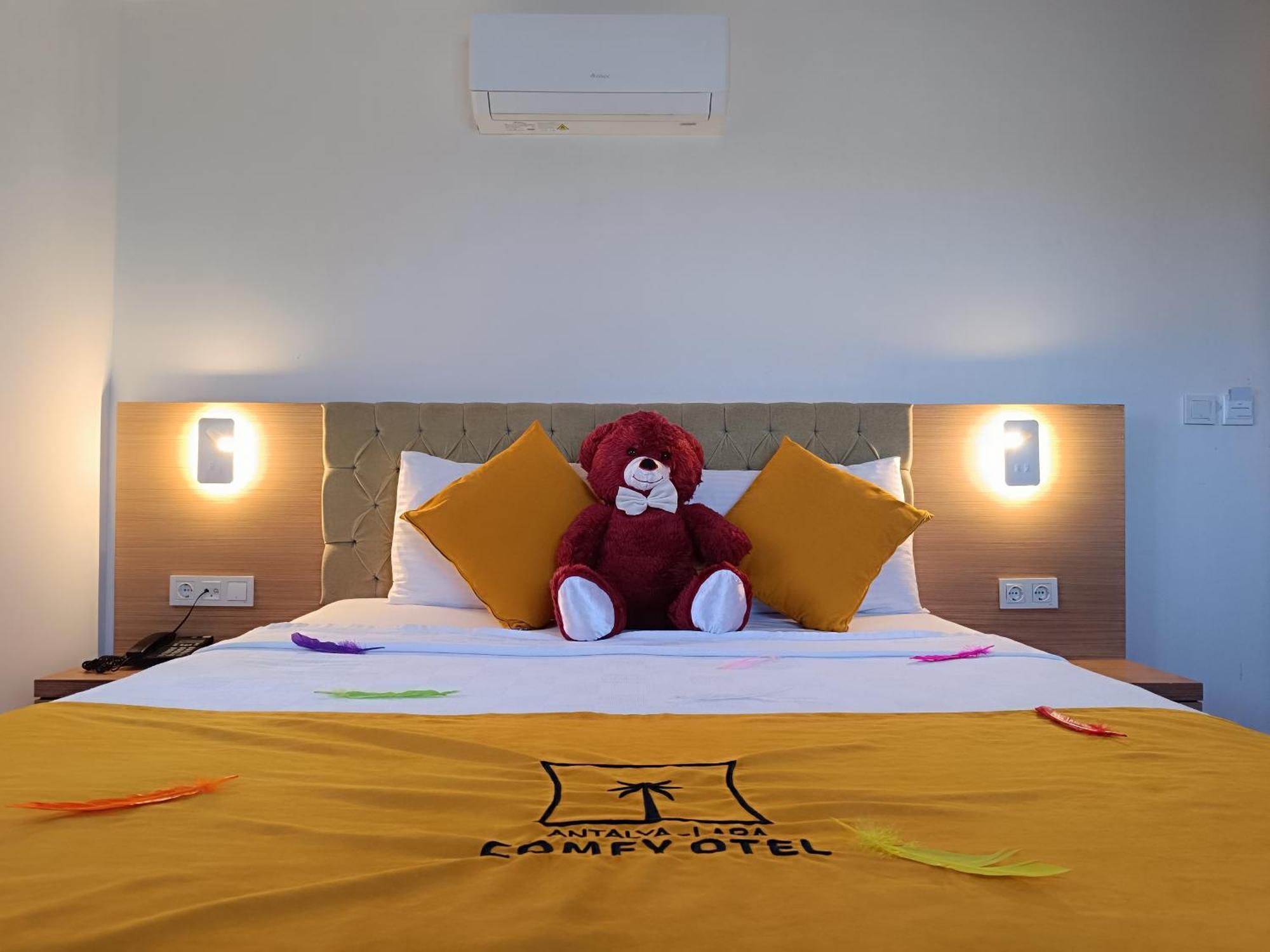 Comfy Otel Antalya Lara Exterior foto